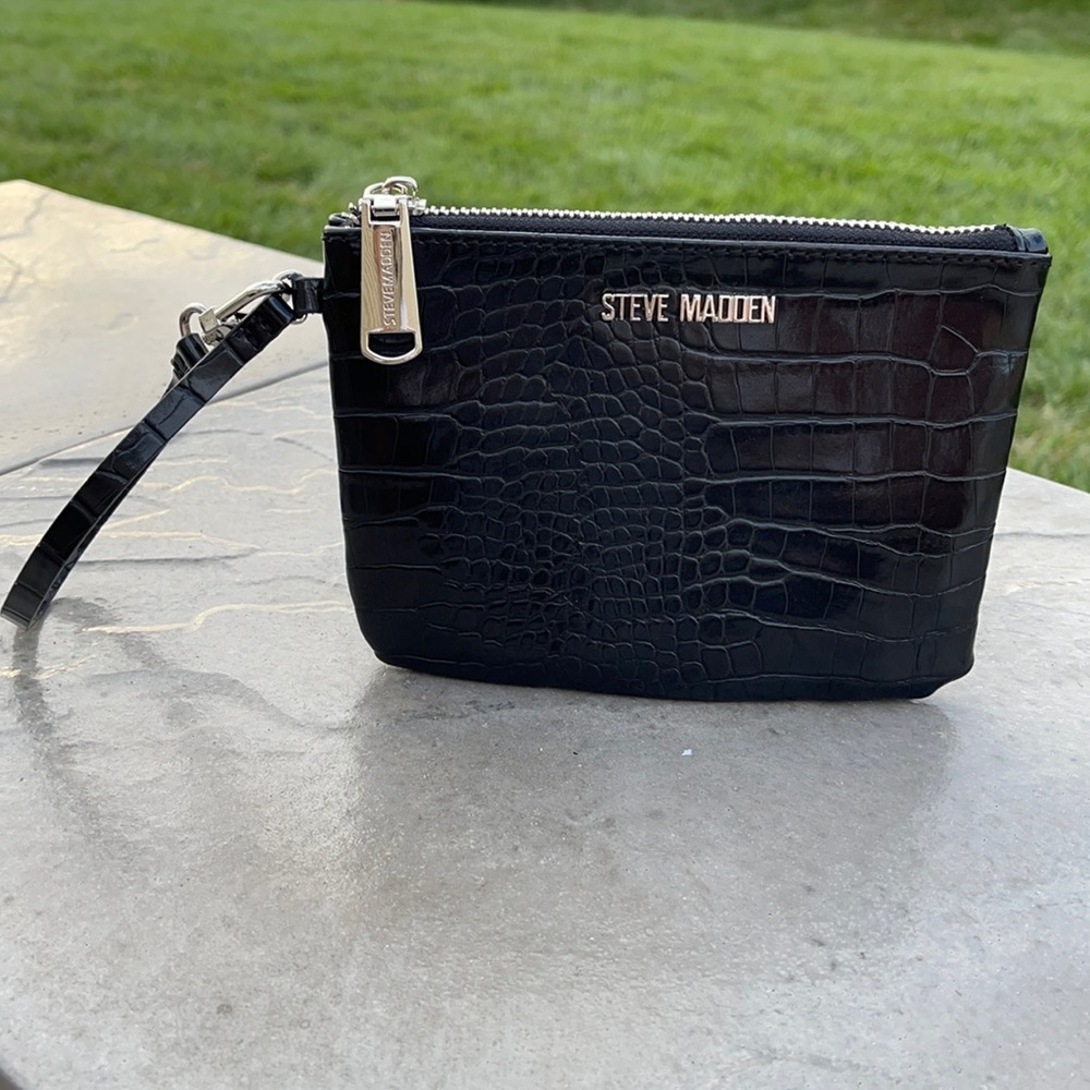 Steve Madden Mini Croc Embossed Clutch Wristlet Pouch Black